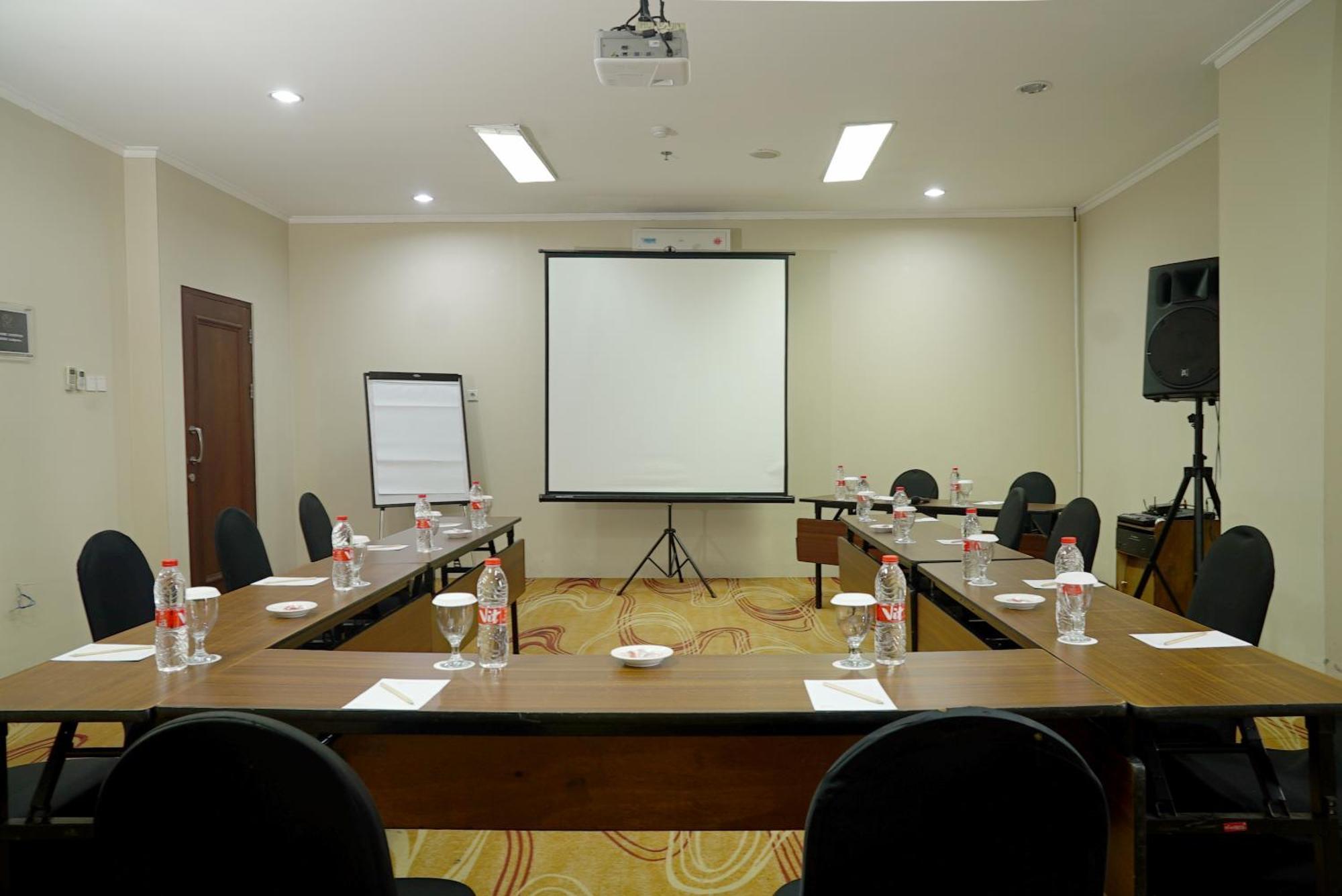 Riss Hotel Malioboro Yogyakarta Exterior foto
